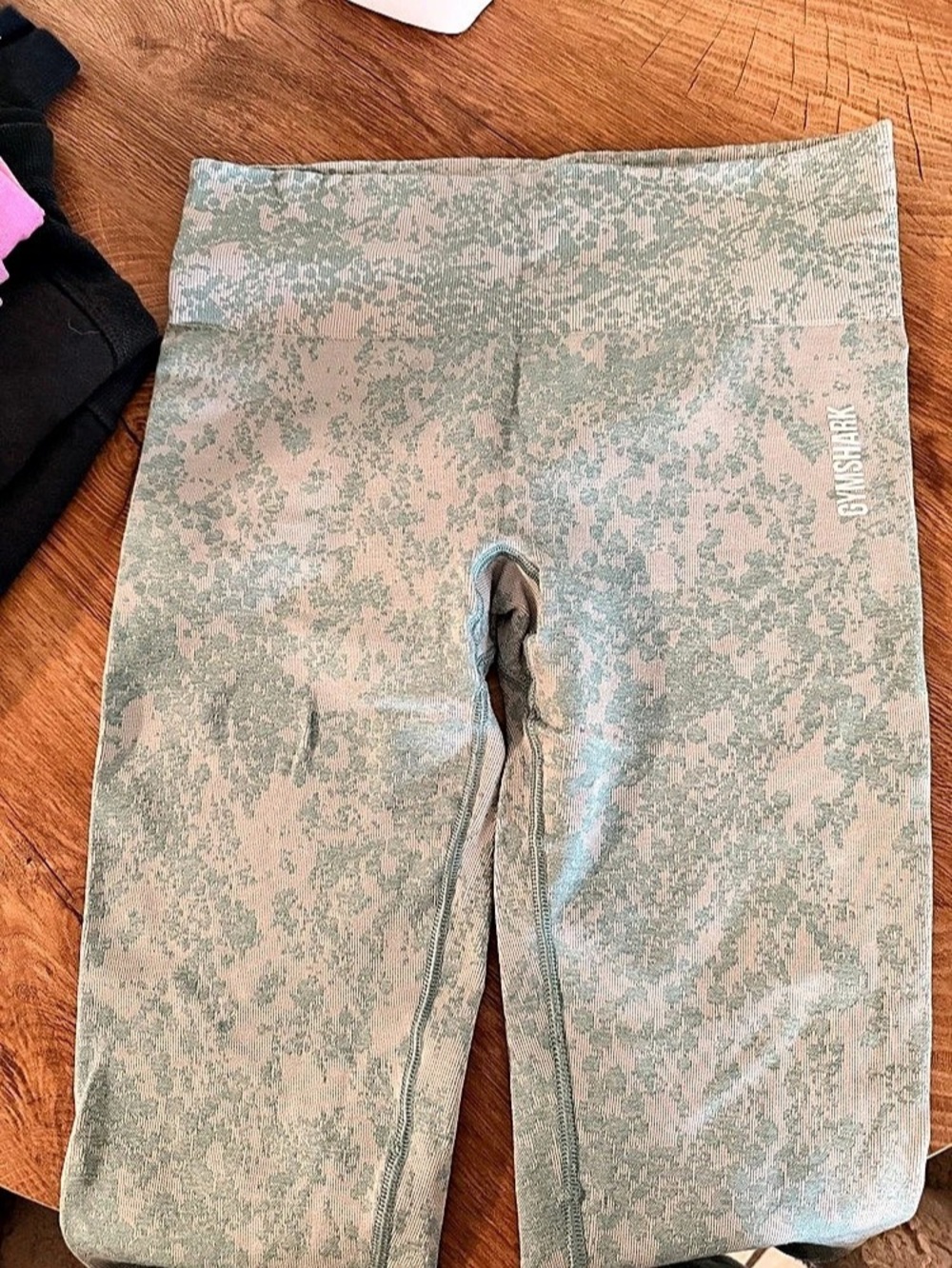 GYMSHARK Adapt Animal Seamless Shorts Women's Animal Print Leggings in Green &